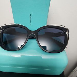 Tiffany & Co sunglasses 4148 8001/4u black frames silver tone hardware 54-17 140